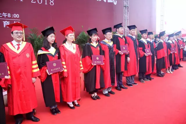 中南大学2018届毕业典礼暨学位授予仪式回顾！