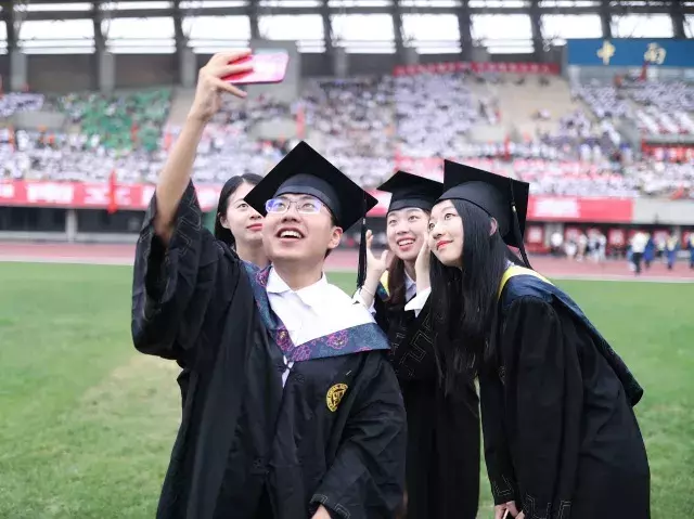 中南大学2018届毕业典礼暨学位授予仪式回顾！