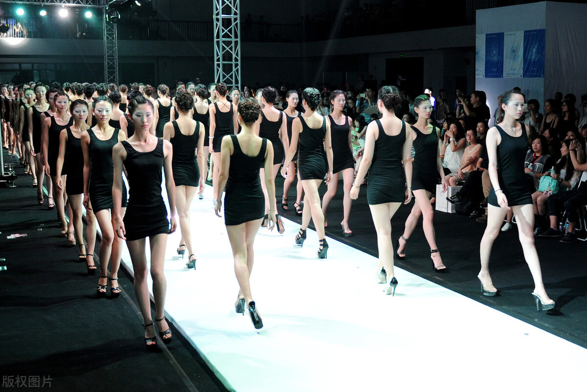 河北省美术统考成绩240分文化400分，2021年志愿可选报哪些大学？