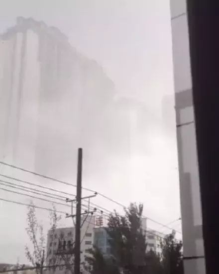热搜上的“海市蜃楼”到底咋回事？抽丝剥茧直指真相！