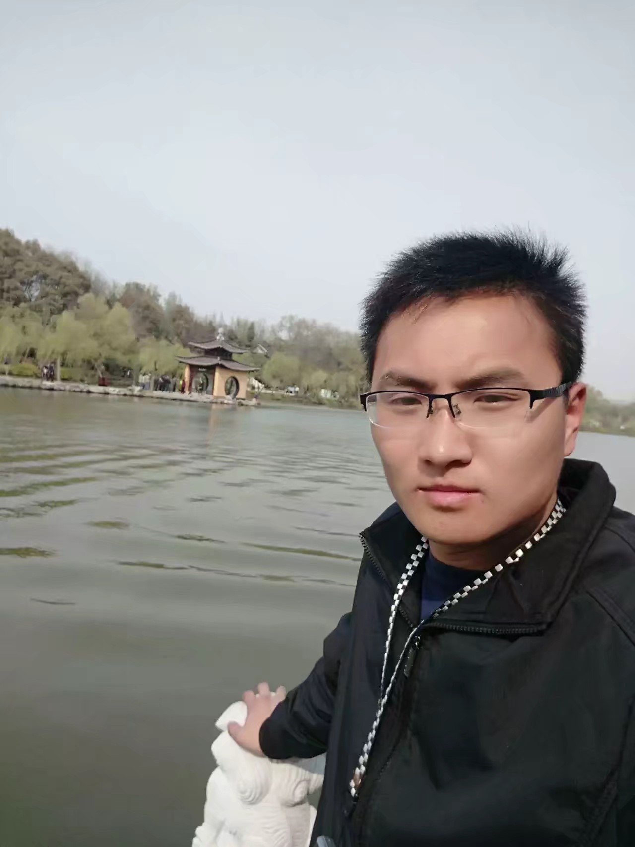 「填空题」这是一所？学校