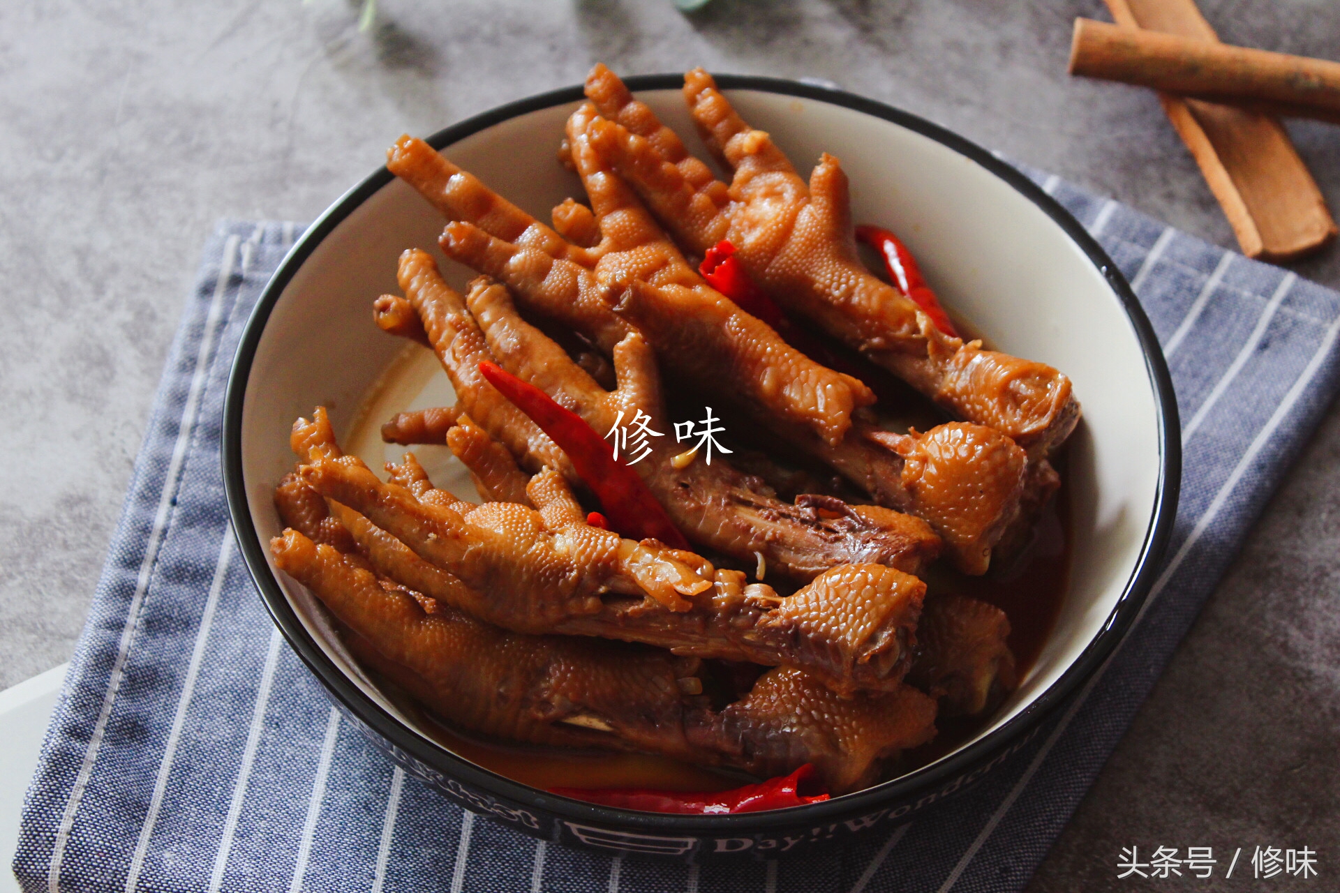 麻辣鹵雞爪的做法,麻辣鹵雞爪的做法及配料
