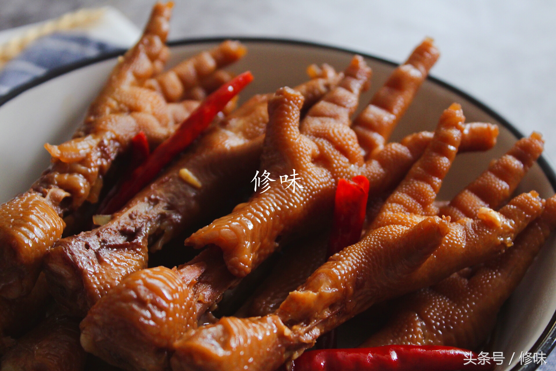 麻辣鹵雞爪的做法,麻辣鹵雞爪的做法及配料