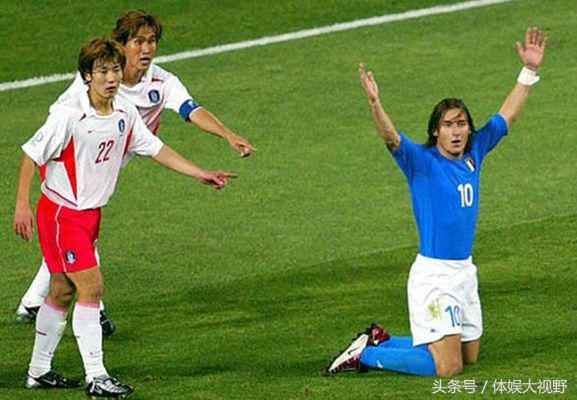 韩国队往届世界杯成绩(世界杯重现20年前罕见一幕，2个小组全军覆没，冠军又要出在C组？)