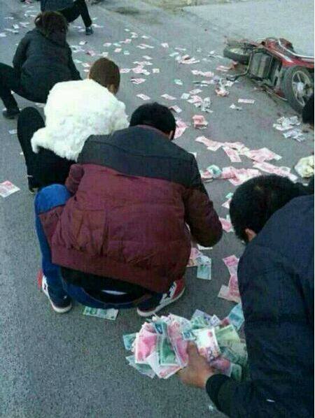 老人常说,掉在地上的钱不能乱捡,以下3种说法给你全方位了解!