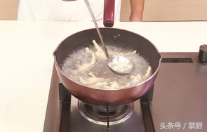 卤鸡爪最好吃的做法，不用一滴油，美味又健康，待客喝酒的必备菜