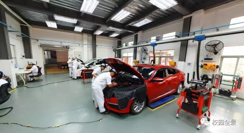 广州市交通技师学院，公立国家重点职业院校！不要怀疑我的实力！