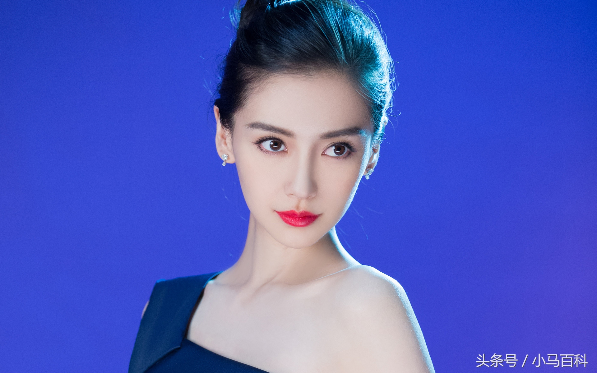 都说字如其人？快来看看这几位当红女星的字迹！