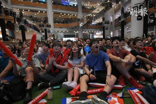 香港什么商城看世界杯(香港多个商场直播世界杯决赛 球迷带动商户营业额)