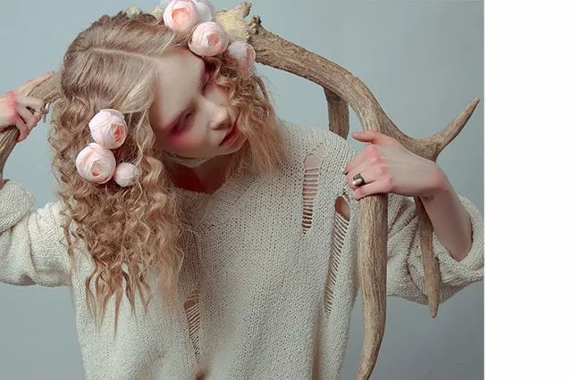 女大学生去山区支教却遭强奸 被迫嫁给山区老光棍