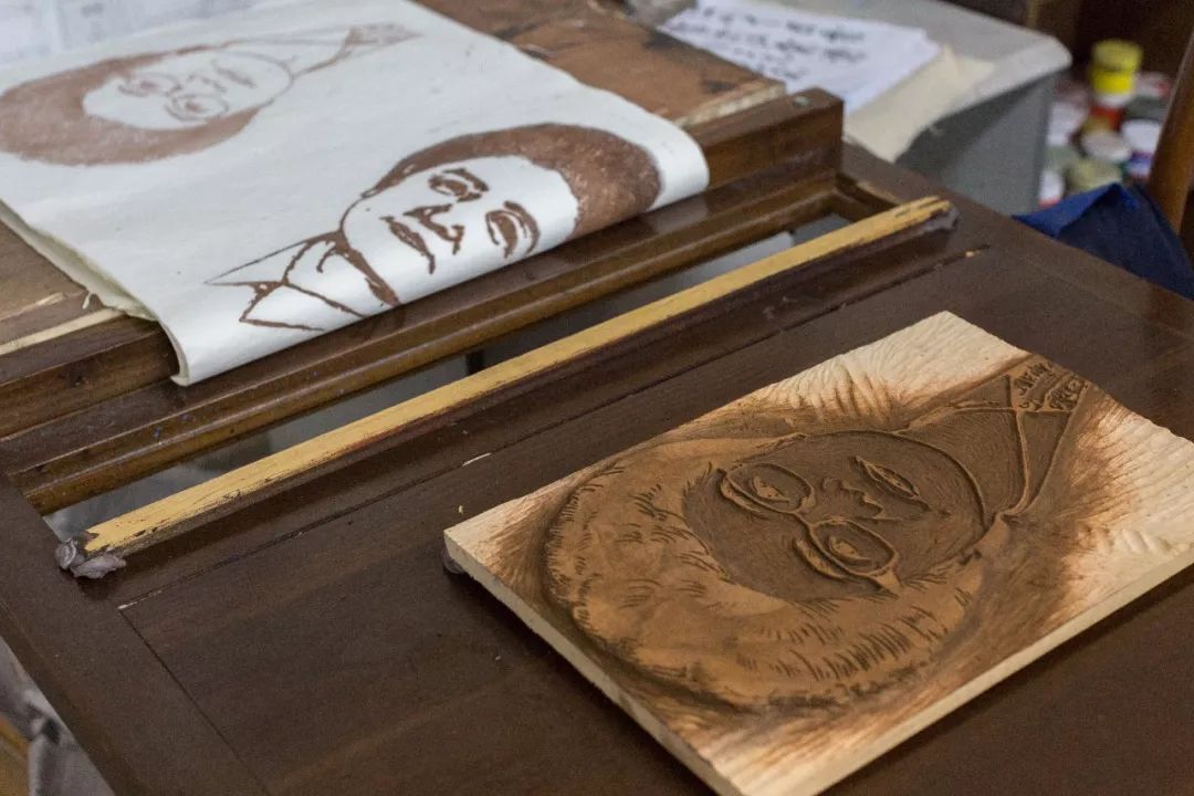 这门传统手艺，在清末衰落，让鲁迅惋惜，却正被他传向世界