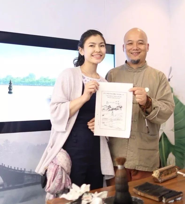 这门传统手艺，在清末衰落，让鲁迅惋惜，却正被他传向世界