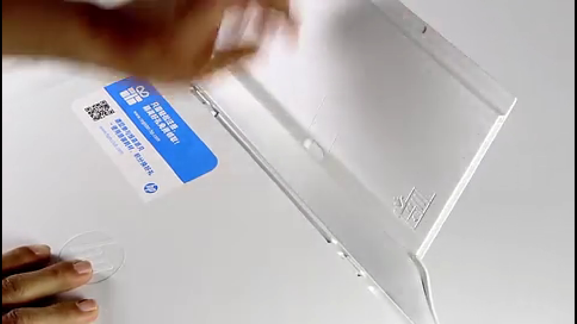 HP2132喷墨打印机从安装到使用图文教程，墨盒、放纸、驱动、打印