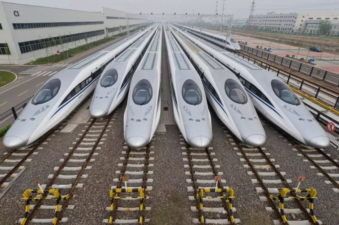 拉动中国经济三驾马车：从投资、出口、消费到养老、医疗、教育