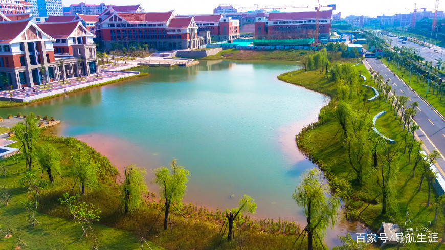 三足鼎立的福建医药类院校，你会选择哪个？