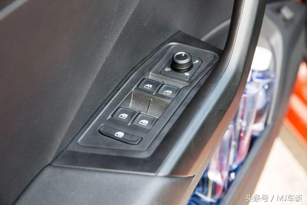 开起来挺高级——90后小伙试驾一汽大众 T-roc 探歌