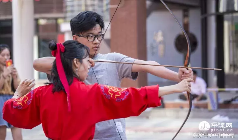 转发这条锦鲤，你也会10万+！两岸青年合作涂鸦的这堵墙，会成为平潭网红打卡地么？