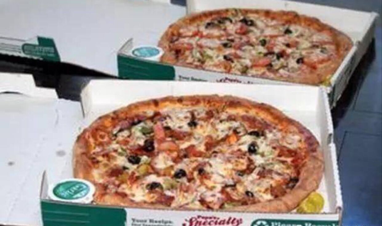 几个亿人民币（比特币）只买了两个披萨