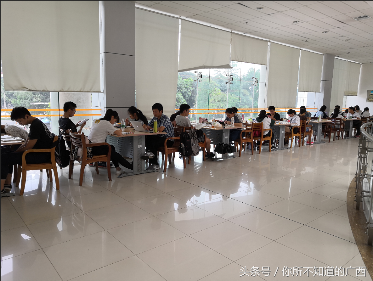 广西南宁的几个图书馆，也许对你有用，可以收藏一下