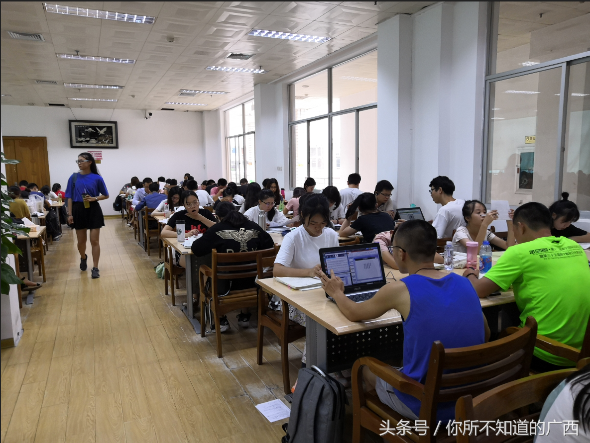 广西南宁的几个图书馆，也许对你有用，可以收藏一下