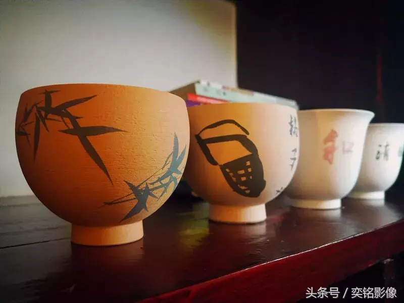 平江首个陶瓷艺术文化展馆,喝茶 尝器把时光留在瓷艺里