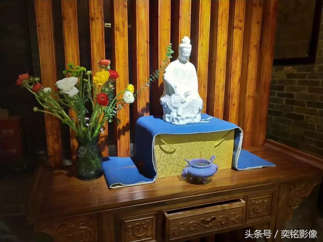 平江首个陶瓷艺术文化展馆,喝茶 尝器把时光留在瓷艺里