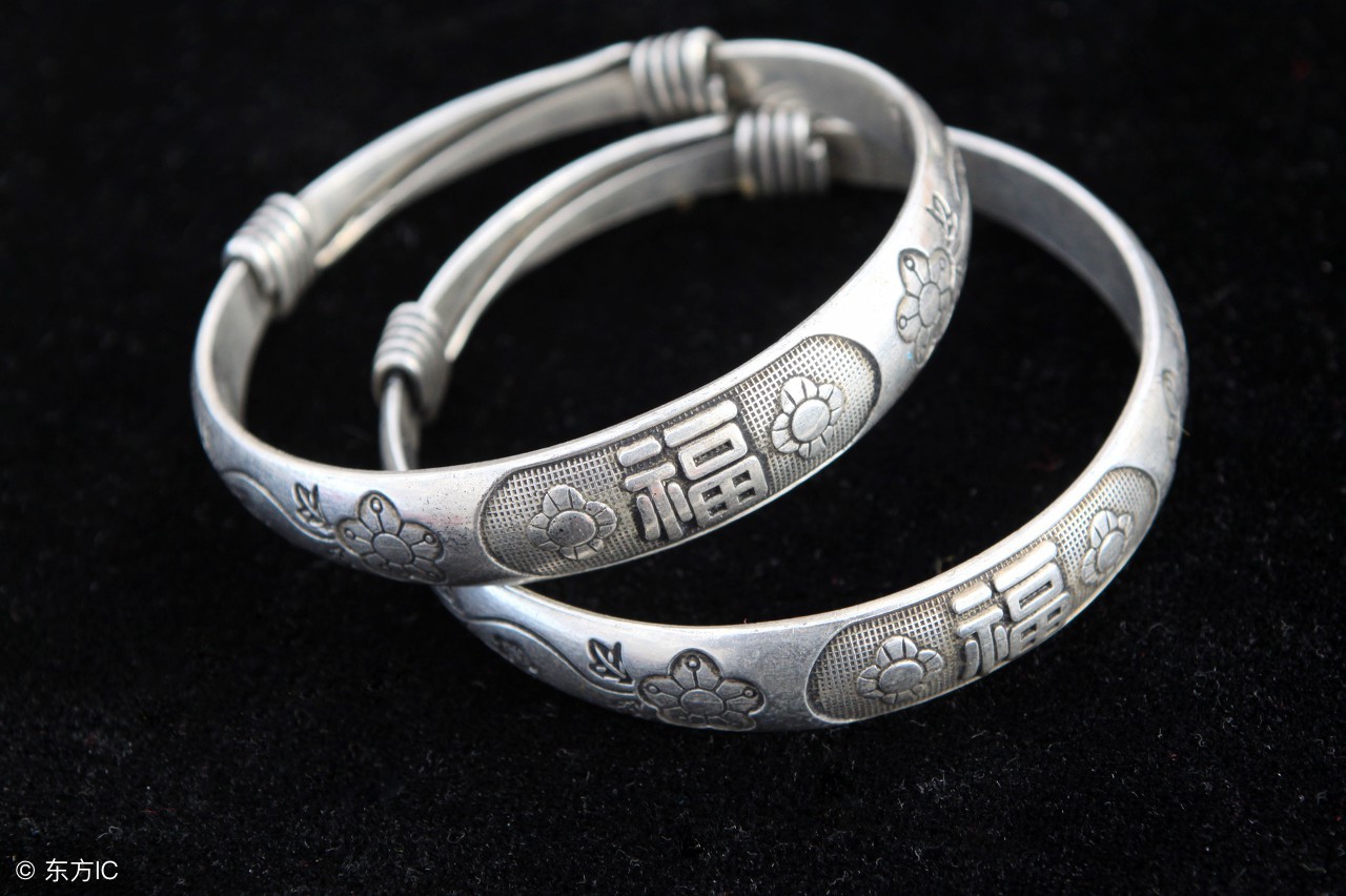 用牙膏辨别银饰真假(刚出生的孩子为什么都佩戴银手镯跟银锁?