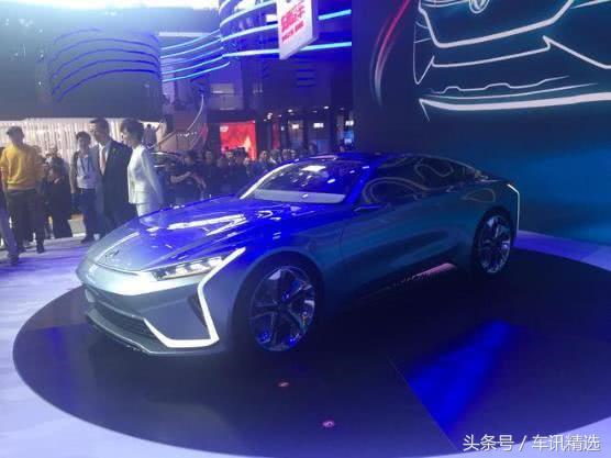东风科幻混动轿跑，性能比特斯拉强悍，4s破百，续航超1000km！