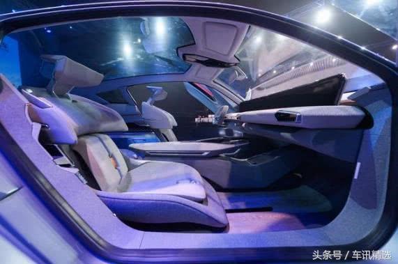东风科幻混动轿跑，性能比特斯拉强悍，4s破百，续航超1000km！