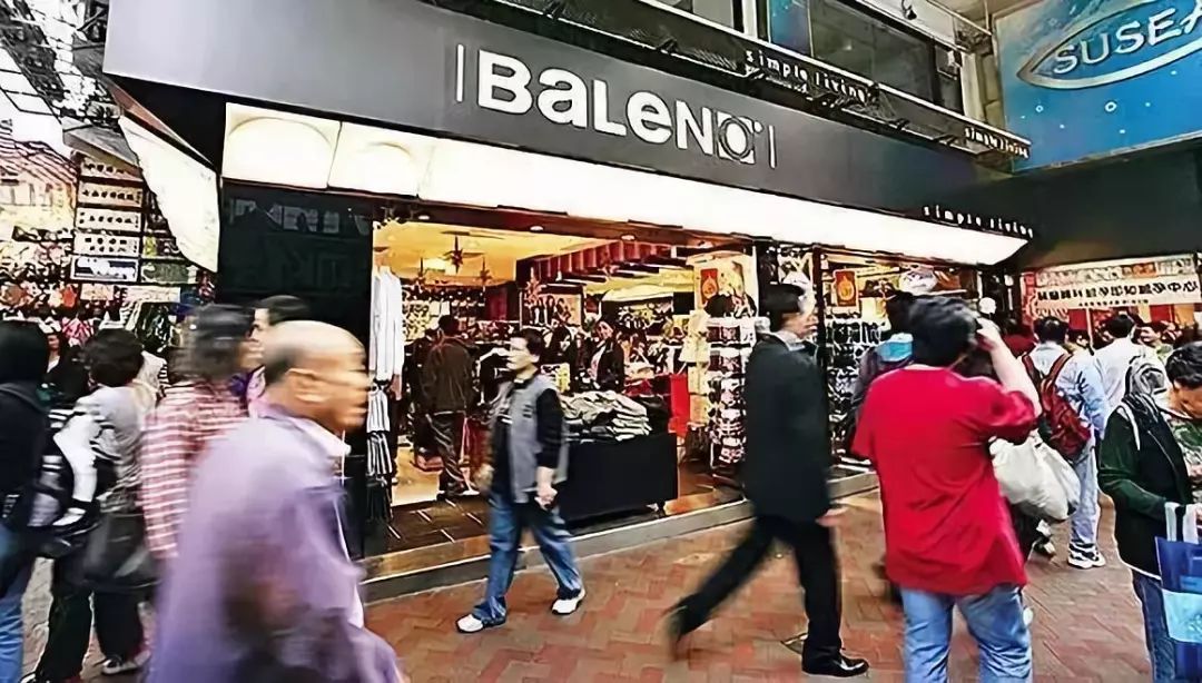 从一线名牌到18线地摊，关店3000家，班尼路早已走上死路！
