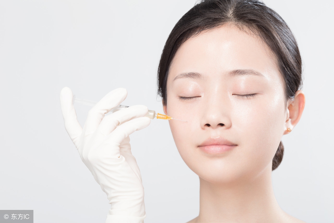 美白针是通过注射的方式来解决面部问题快速分解人体肌肤的黑色素,黄