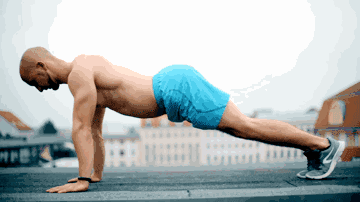 你究竟是在做俯卧撑，还是自残？！