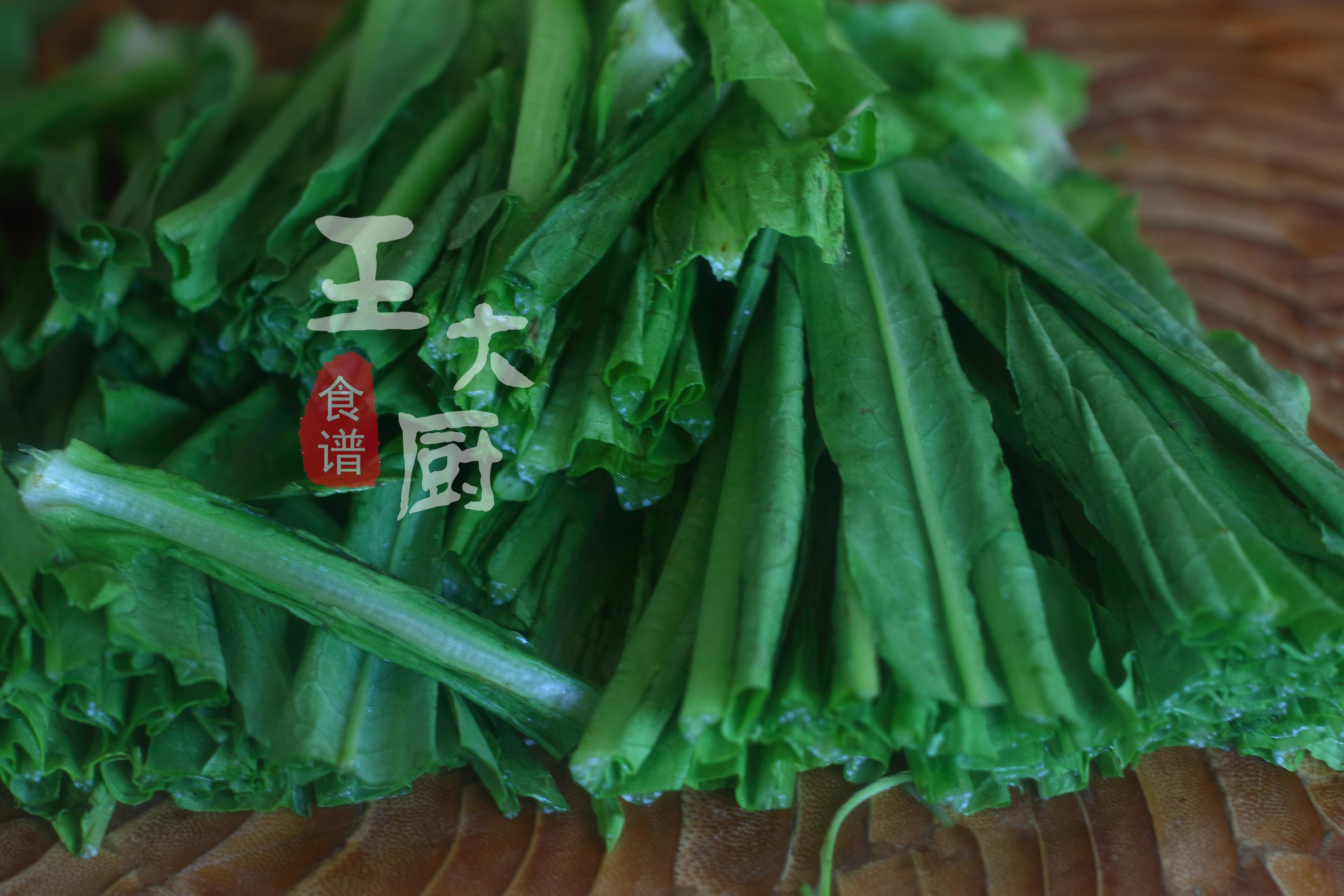 油麦菜炒鸡蛋的做法（油麦菜炒蛋好吃的秘密）