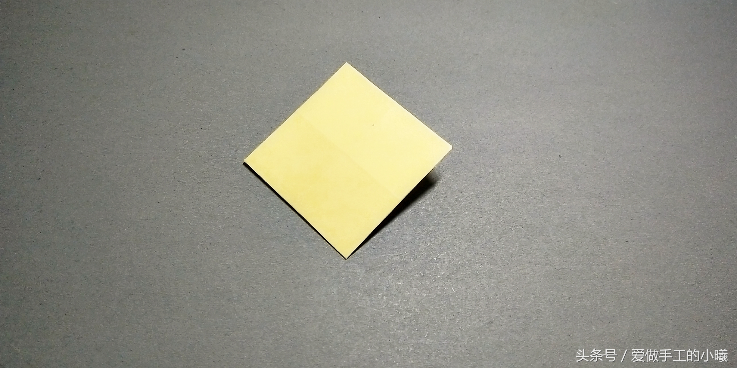 折纸教程：简单飞镖折纸详解