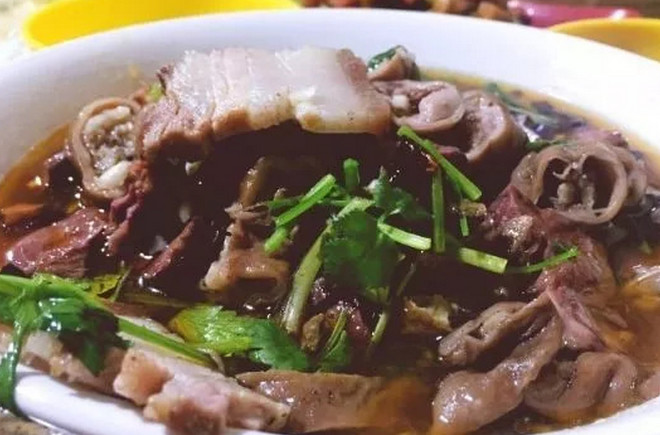 门脸不大，却让无数天津吃货流口水的小馆子！拯救荷包干瘪的你！