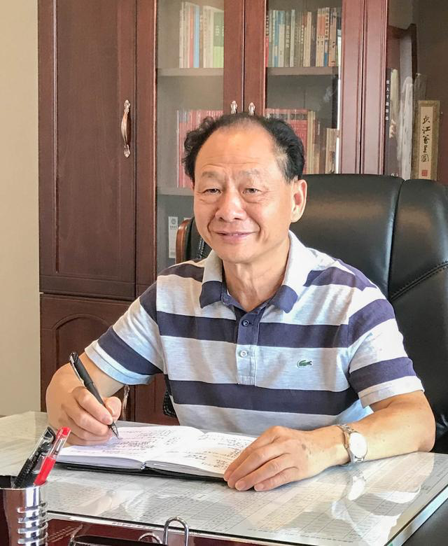 同校同班考出文理科双状元 成都最牛分管校长和班主任去哪儿了？