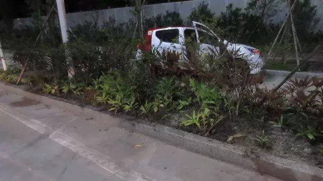 共享汽车夜间充电：员工深夜值守保障续航