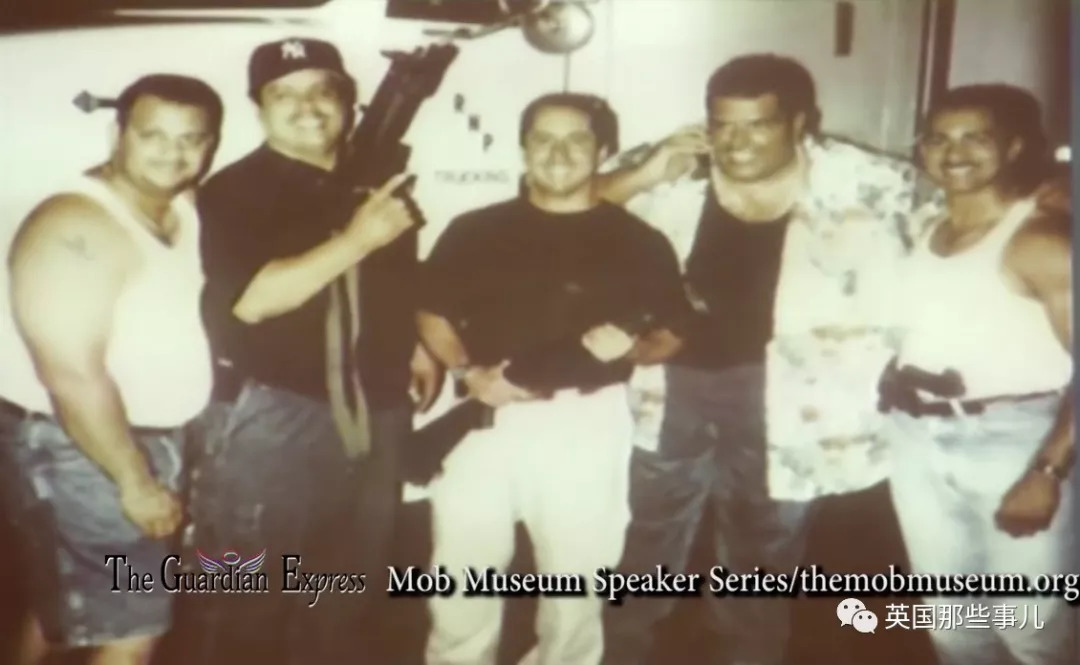 “你们再不收网抓人，过几天我就要当上纽约黑手党教父了！”