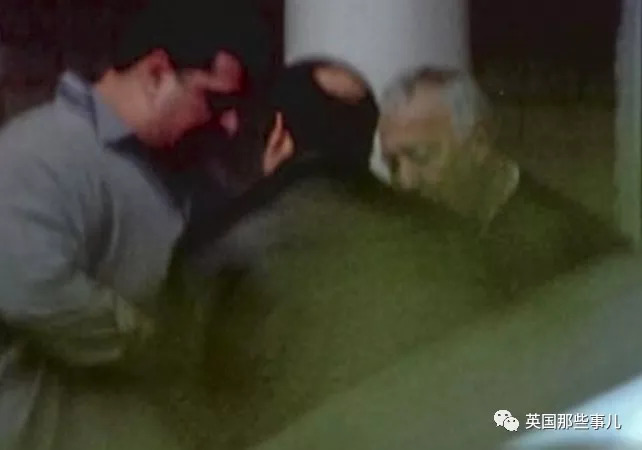 “你们再不收网抓人，过几天我就要当上纽约黑手党教父了！”