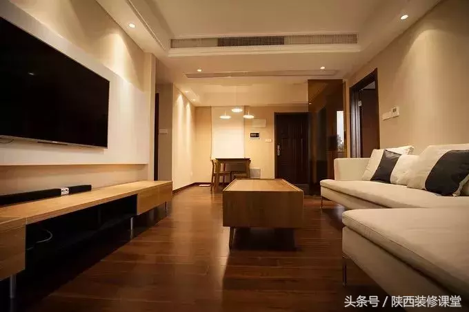 34款进门是客厅,玄关原来可以这样做