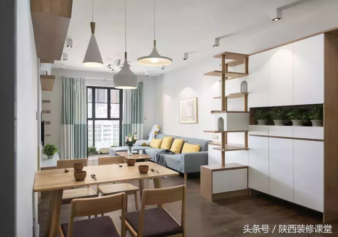 34款进门是客厅,玄关原来可以这样做