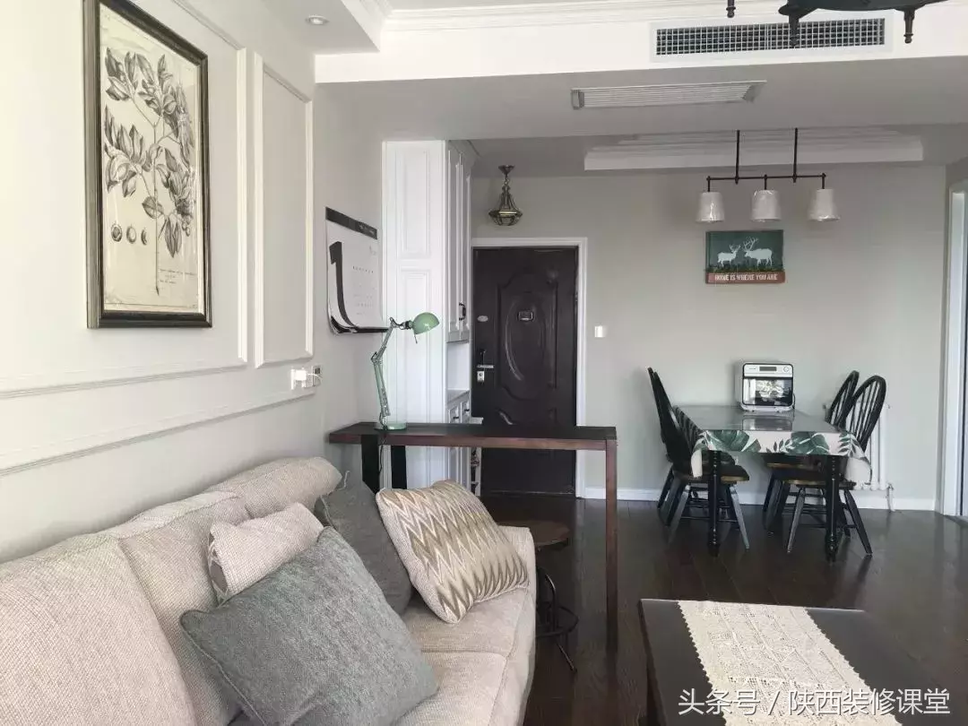 34款进门是客厅,玄关原来可以这样做