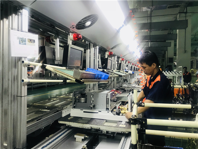 新浪直播:中国厨电行业考察行——走进万和
