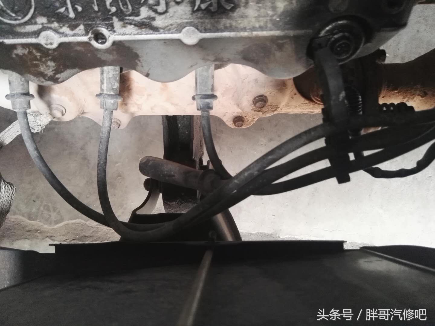 发动机抖动缺缸工作，看胖哥一步一步教大家排查