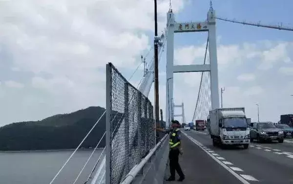 “山竹”来袭！深圳最新封路、公交地铁客运站停运等交通消息在此