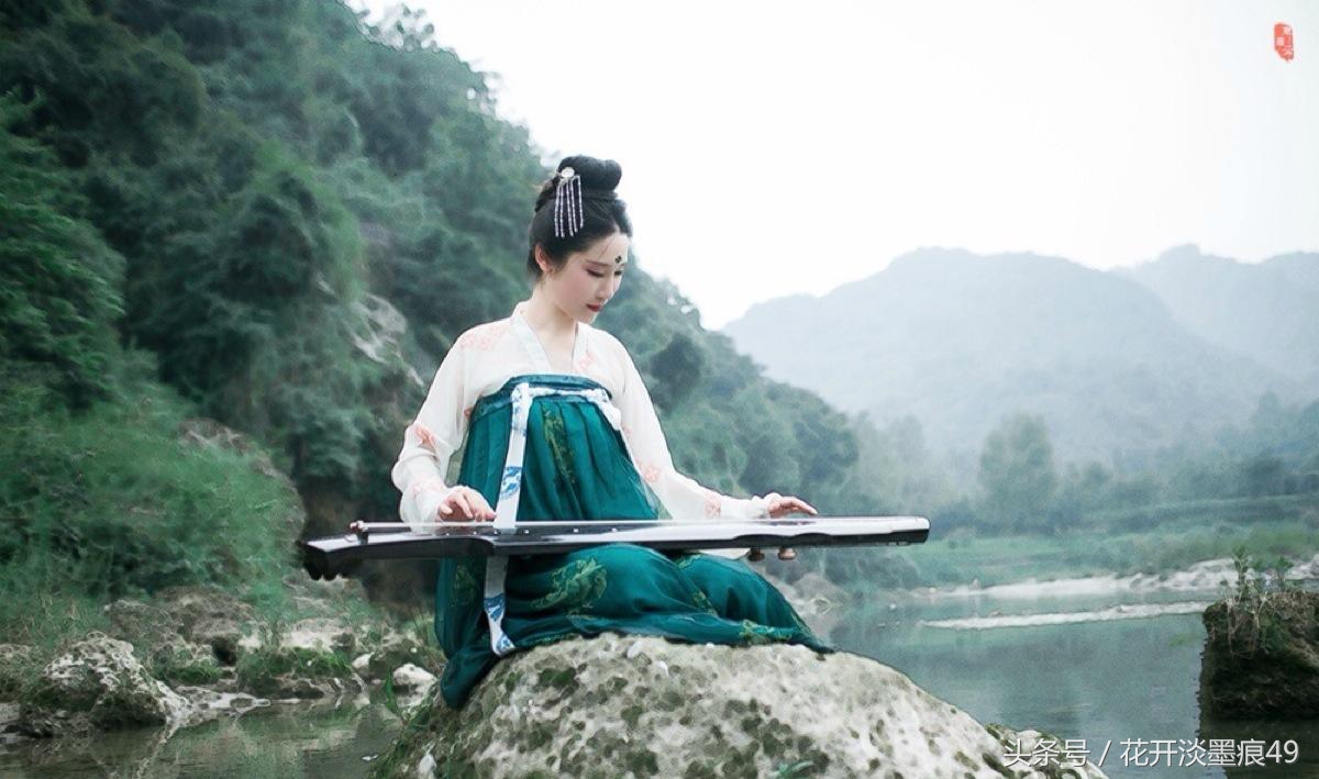 六首描写琴声的诗词：嘈嘈切切错杂弹，大珠小珠落玉盘