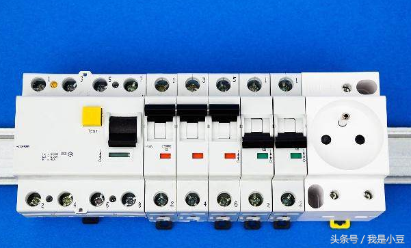 我是小豆：1、1.5、2.5、4、6、10平铜线能带多少瓦的家用电器？