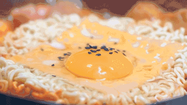 河北大学北街有一家让我想要留级的小店，每口都是青春的味道！