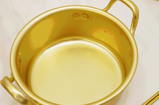 河北大学北街有一家让我想要留级的小店，每口都是青春的味道！