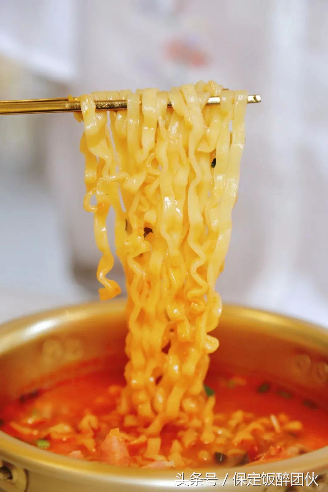 河北大学北街有一家让我想要留级的小店，每口都是青春的味道！